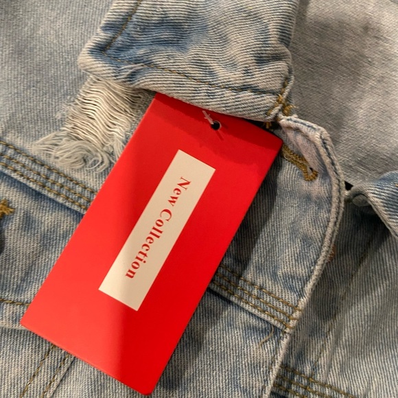 NWT New Collection Size M Light Wash Cotton Stretch Distressed Denim Jean Jacket - Picture 12 of 13